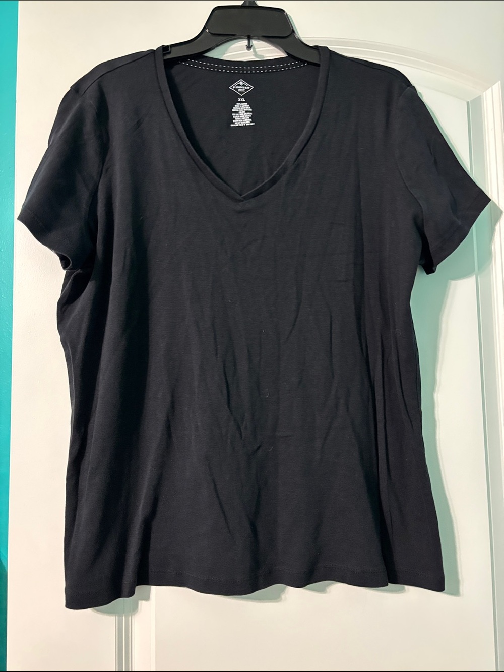 St. John's Bay Black V-Neck Short Sleeve Tee